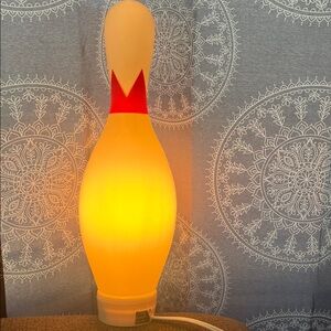 2004 Ting Shen blow mold Bowling Pin Light (L)